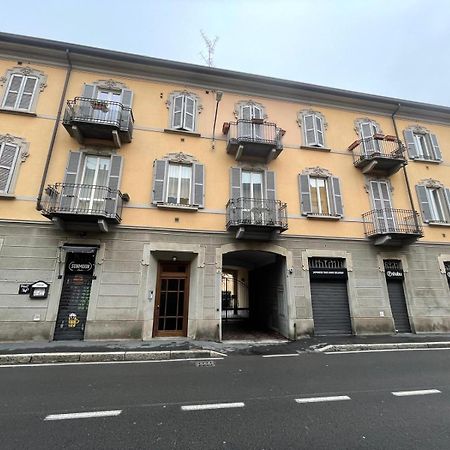 Gelsomino Appartamento Con Posto Auto Nel Centro Di Monza Extérieur photo