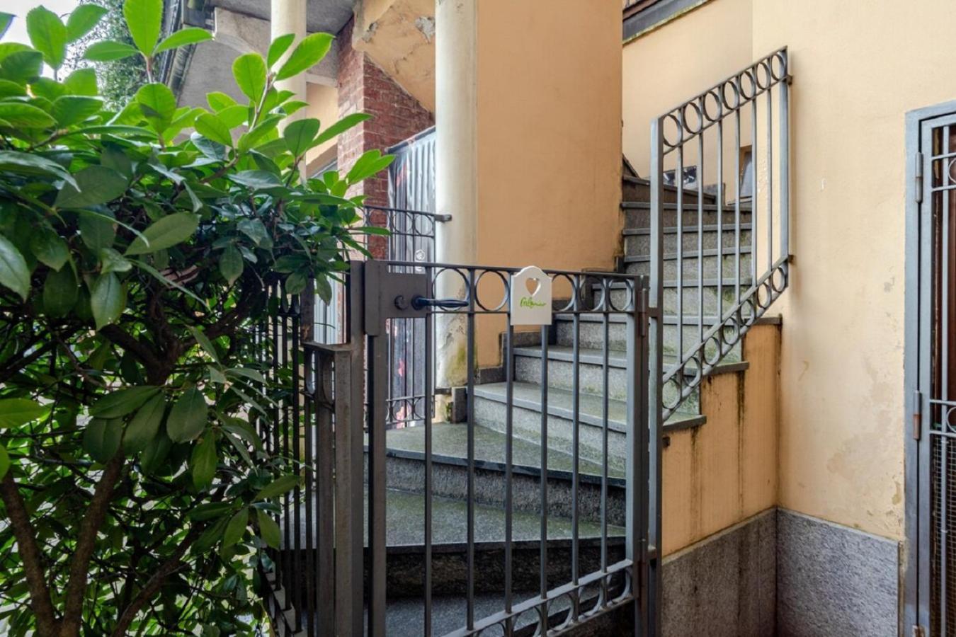 Gelsomino Appartamento Con Posto Auto Nel Centro Di Monza Extérieur photo